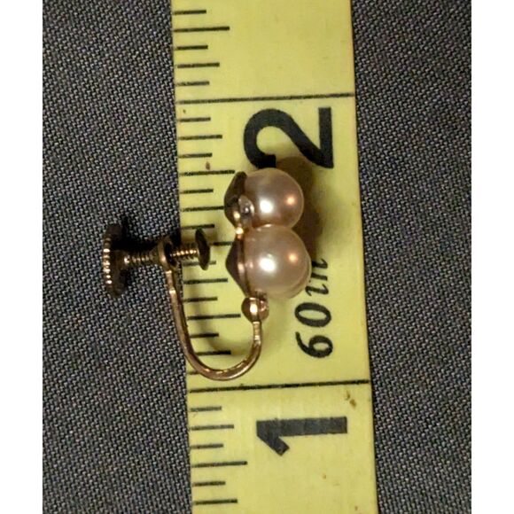 Vintage Gold Tone 3 Each Faux Pearl and Rhinestone Cluster Screwback Earrings - Picture 6 of 7